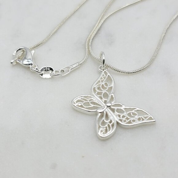 Sterling Silver Butterfly Necklace Danity Pendant Snake Chain Fashion Jewelry - Picture 8 of 9